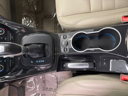 Used 2014 Ford Escape Titanium FWD image 32
