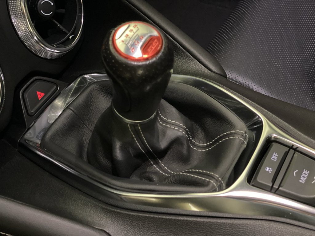 Used 2020 Chevrolet Camaro SS RWD image 41