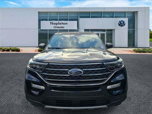 Used 2020 Ford Explorer XLT w/ Equipment Group 202A AWD/4WD image 2