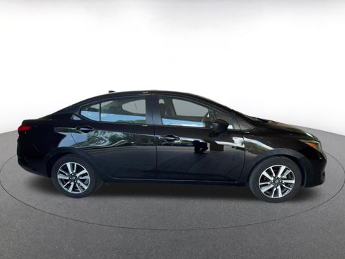 Used 2025 Nissan Versa SV FWD image 15