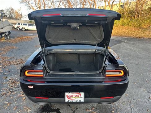 Used 2022 Dodge Challenger SXT w/ Cold Weather Group image 9