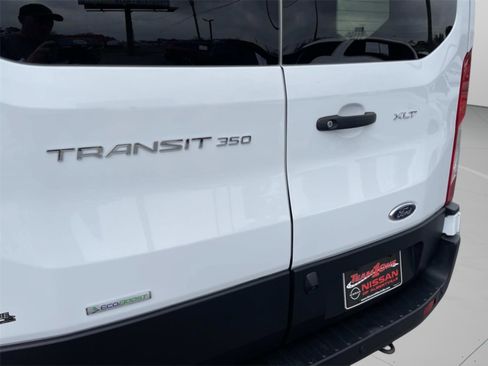 Used 2023 Ford Transit 350 XLT image 30