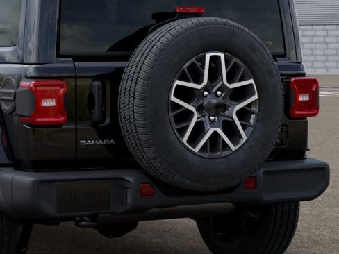 New 2026 Jeep Wrangler Unlimited Sahara AWD/4WD image 13