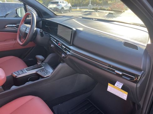 New 2026 Kia Sportage SX image 30