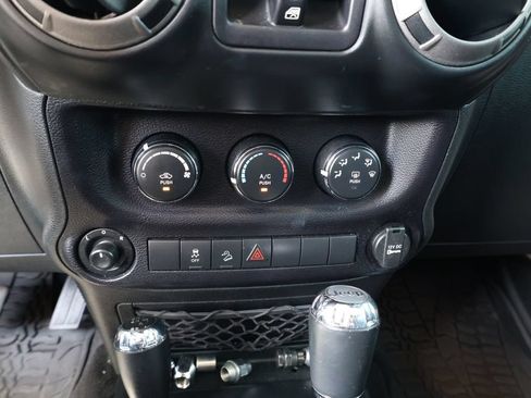 Used 2016 Jeep Wrangler Unlimited Sport w/ Quick Order Package 24S AWD/4WD image 24