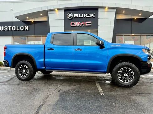 Used 2025 Chevrolet Silverado 1500 ZR2 w/ Technology Package image 1