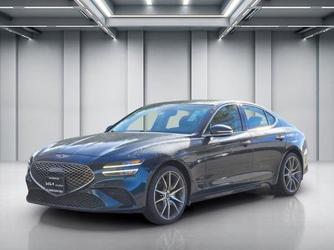 Used 2022 Genesis G70 2.0T w/ Prestige Package image 8