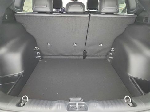 New 2026 Jeep Compass Latitude image 38