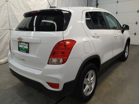 Used 2021 Chevrolet Trax LS w/ Tint and Cruise Package image 5