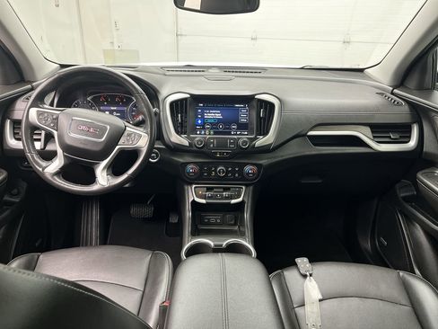 Certified 2022 GMC Terrain SLT w/ Infotainment Package II image 4