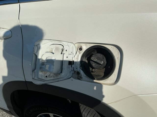 Used 2019 Toyota Highlander XLE FWD image 8