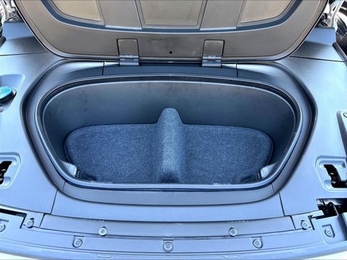 Used 2023 Volvo XC40 Recharge Ultimate AWD/4WD image 34
