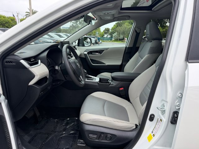 Certified 2021 Toyota RAV4 XLE Premium FWD image 10
