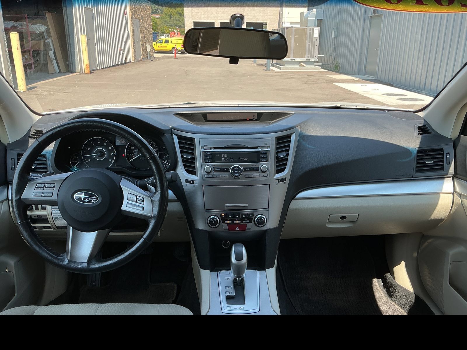 Used 2010 Subaru Outback 2.5i Premium AWD/4WD image 12