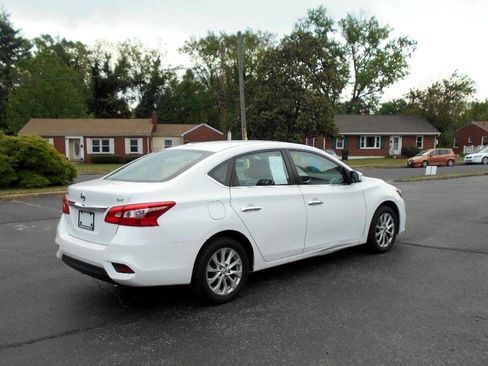 Used 2018 Nissan Sentra SV image 6