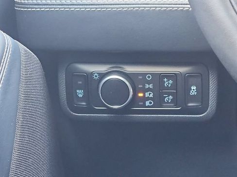 Certified 2025 Ford Mustang Mach-E Select AWD/4WD image 12