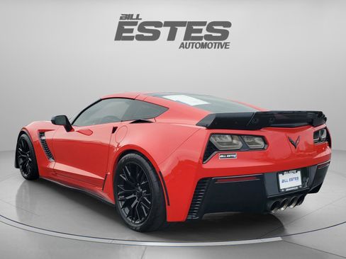 Used 2017 Chevrolet Corvette Z06 RWD image 2