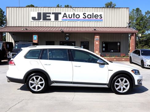 Used 2019 Volkswagen Golf Alltrack AWD/4WD image 8