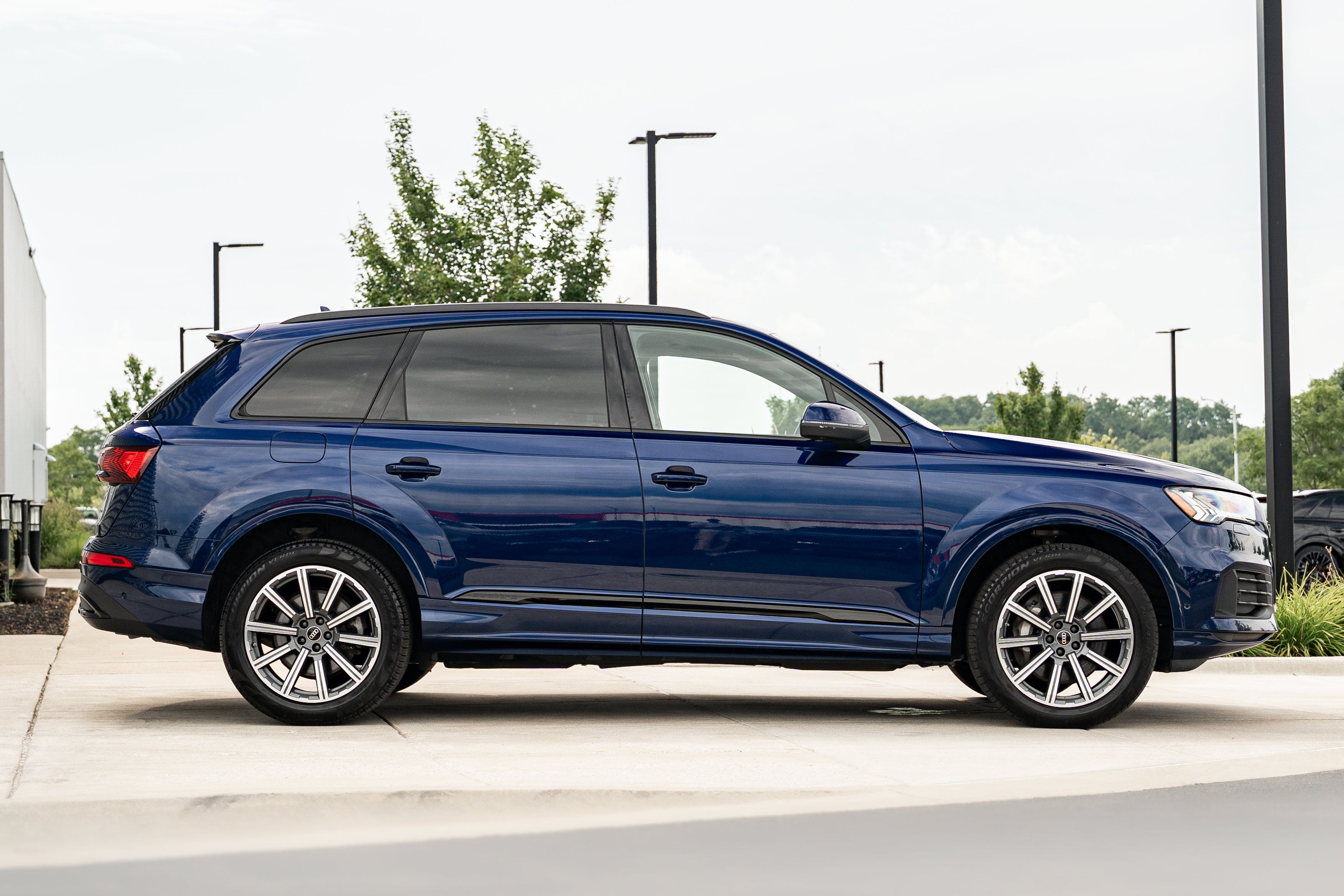 Certified 2024 Audi Q7 2.0T Premium Plus AWD/4WD image 3