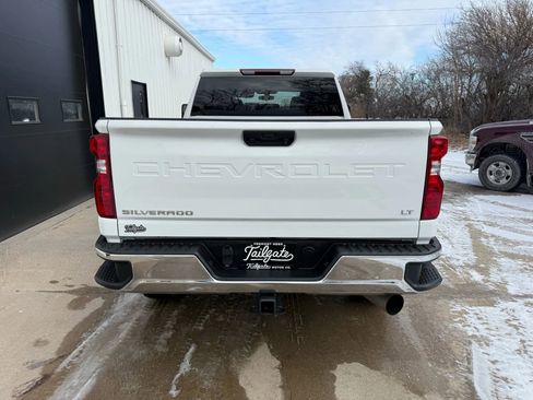 Used 2023 Chevrolet Silverado 2500 LT w/ Convenience Package image 6