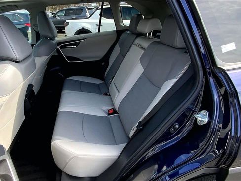 Used 2023 Toyota RAV4 Limited image 21