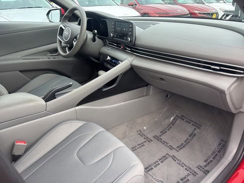 Used 2023 Hyundai Elantra SEL w/ Cargo Package image 8