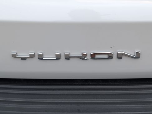 Used 2022 GMC Yukon Denali AWD/4WD image 6