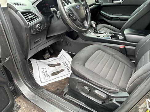 Used 2017 Ford Edge SE AWD/4WD image 10