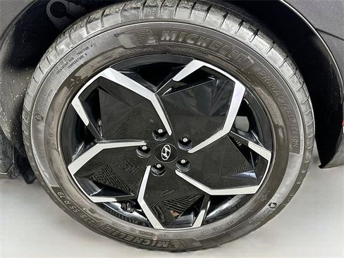 Used 2022 Hyundai Ioniq 5 SE image 30