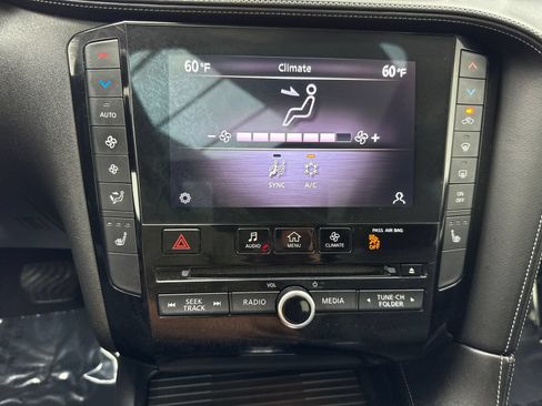 Used 2020 INFINITI QX50 Luxe w/ Navigation Package AWD/4WD image 27