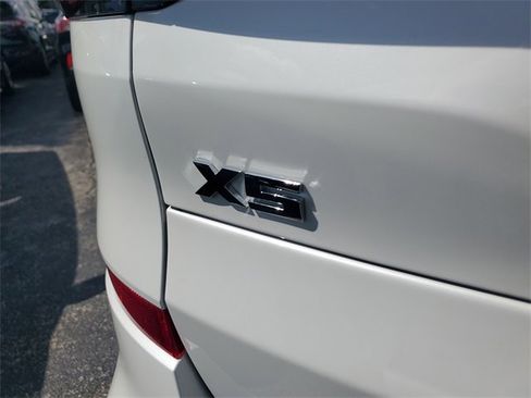 Used 2025 BMW X5 M60i image 5