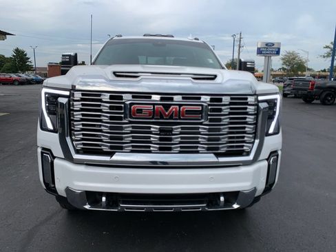 Used 2024 GMC Sierra 3500 Denali w/ Denali Reserve Package AWD/4WD image 13