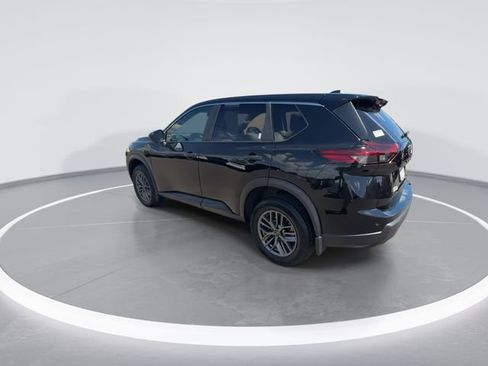 Used 2024 Nissan Rogue S FWD image 6