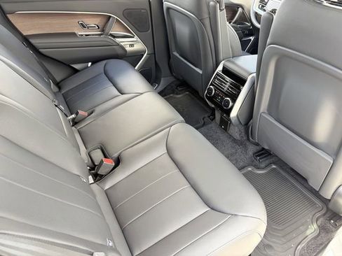 New 2026 Land Rover Range Rover SE AWD/4WD image 13