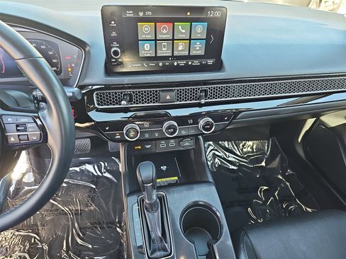 Used 2023 Honda Civic Touring image 21