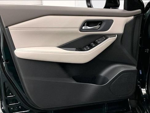 New 2026 Nissan Rogue Dark Armor AWD/4WD image 33