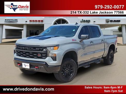 Used 2025 Chevrolet Silverado 1500 Custom Trail Boss AWD/4WD image 1