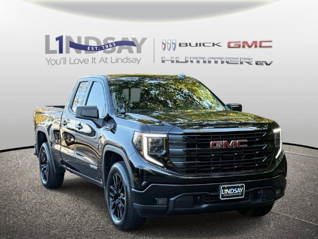 Used 2025 GMC Sierra 1500 Elevation w/ Preferred Package AWD/4WD image 2