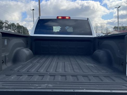 Used 2024 RAM 2500 Big Horn w/ Bed Utility Group image 25