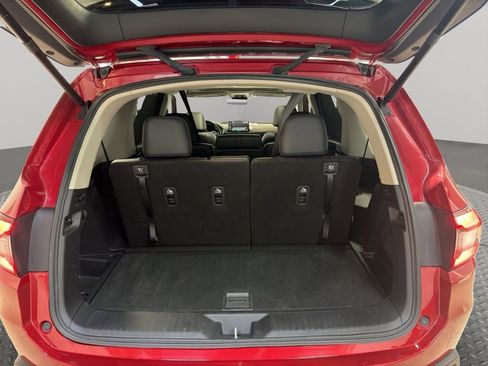 Used 2023 Honda Pilot Touring image 17
