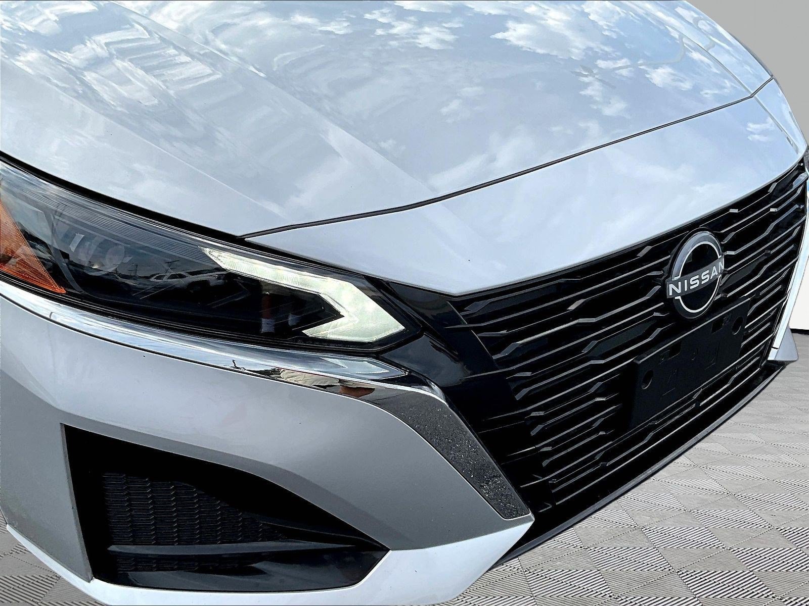 Used 2025 Nissan Altima 2.5 S FWD image 31