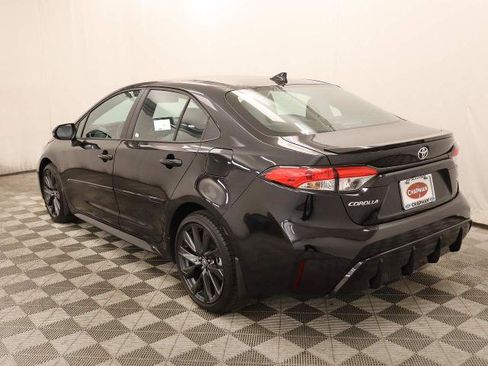 Used 2026 Toyota Corolla SE FWD image 5