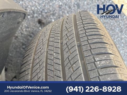 Certified 2025 Hyundai Tucson SEL image 13