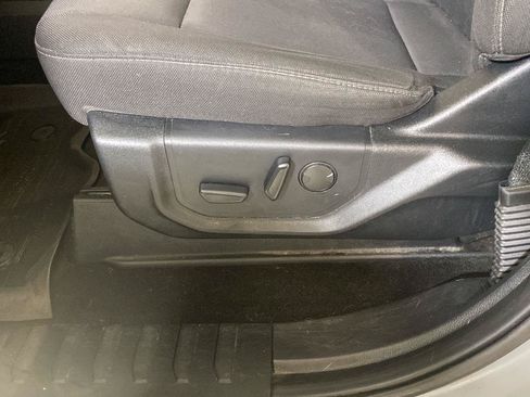 Used 2019 Ford F150 XLT w/ Equipment Group 302A Luxury AWD/4WD image 15