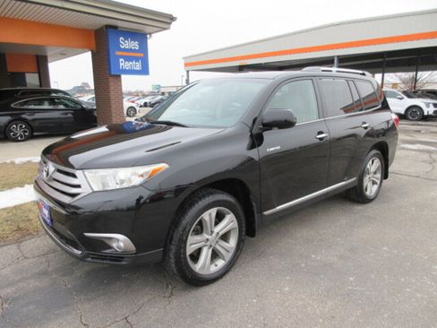 Used 2013 Toyota Highlander Limited image 40