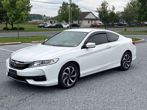 Used 2017 Honda Accord LX-S image 4