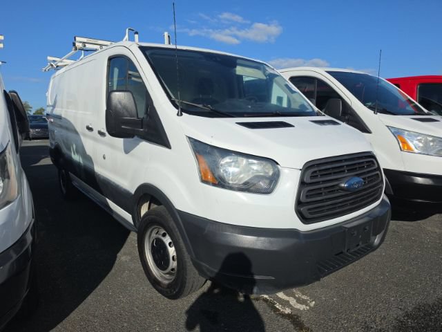 Used 2016 Ford Transit 250 130 Low Roof RWD image 4