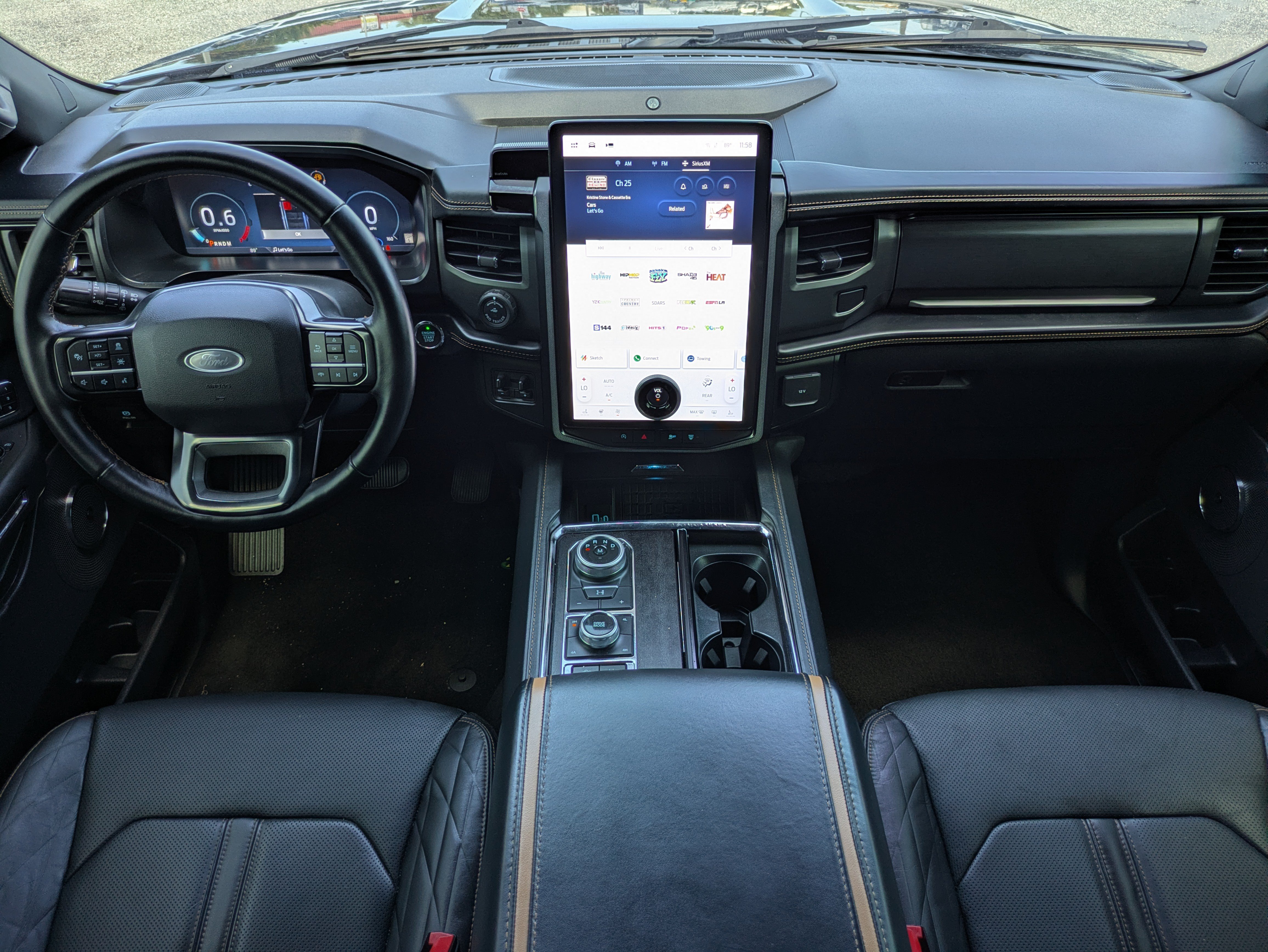 Used 2023 Ford Expedition Platinum AWD/4WD image 15
