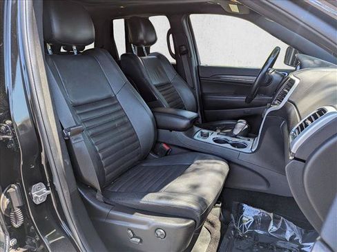 Used 2018 Jeep Grand Cherokee Limited AWD/4WD image 22