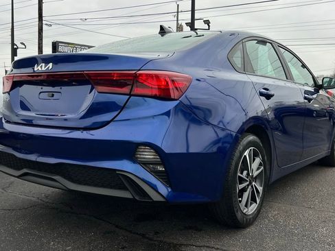 Used 2022 Kia Forte LXS image 7